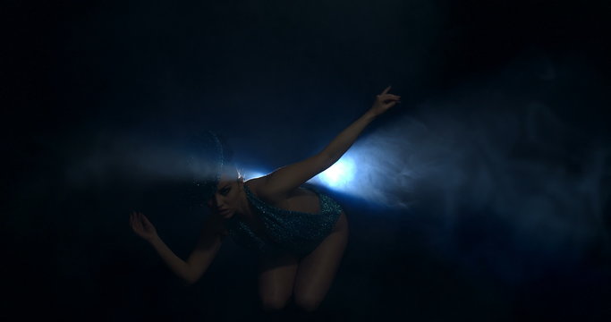 Showgirl Show Performance Girl Woman Fog & Smoke & Light
