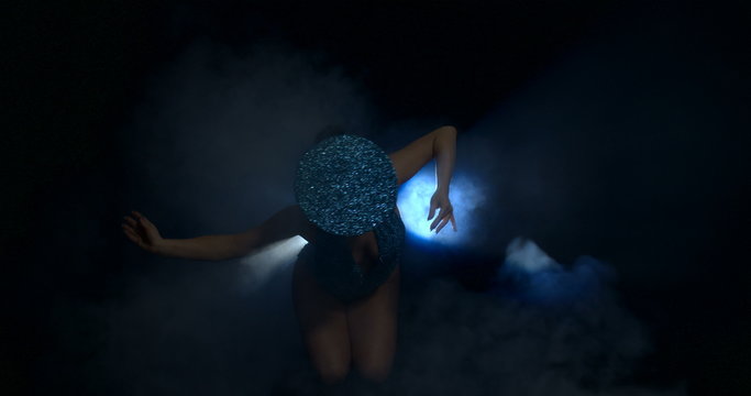 Showgirl Show Performance Girl Woman Fog & Smoke & Light