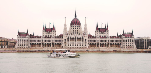 Fototapeta premium Hungarian Parliament 