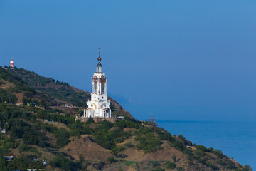 Fototapeta na wymiar church - beacon on bank of Crimea