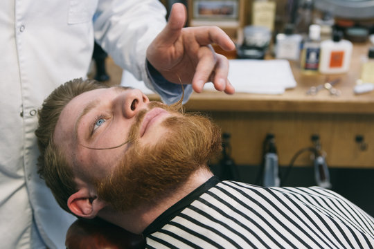 Arranging barber beard