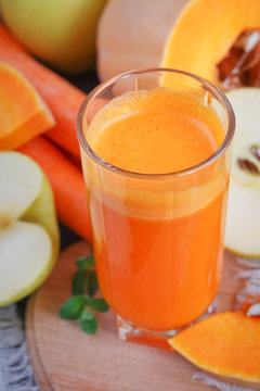 Fresh juice, mix fruits and vegetable. Healthy food