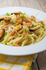 spaghetti with shrimp and mussel