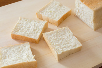 食パン