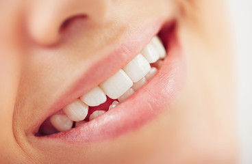 Naklejka premium Toothy smile