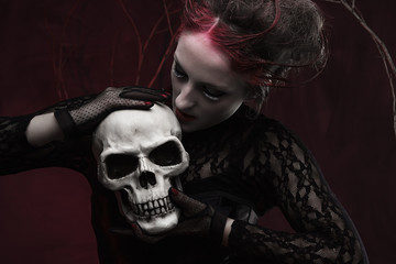 Amazing dead girl with a skull