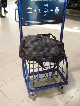 Handgep&auml;ckkontrollkorb