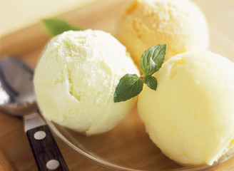 ３種類のアイスクリーム