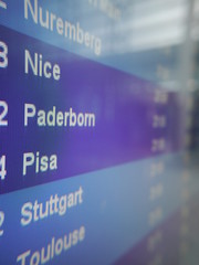 display which shows the departures of planes on a airport
