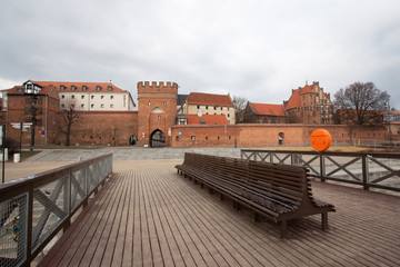 Taras widokowy na Bramę Mostową i Dwór Mieszczański, Toruń, Poland