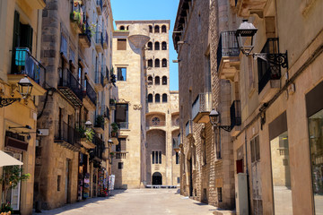 Fototapeta na wymiar Old town of Barcelona, Spain