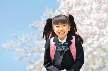 新一年生の女の子（桜）