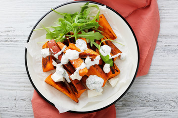 slices of baked sweet potatoes