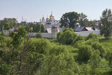 Fototapeta na wymiar views of one of the oldest cities in Russia Suzdal. Walking through the city, within the Golden Ring.