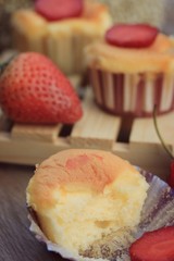 cake with fresh strawberry