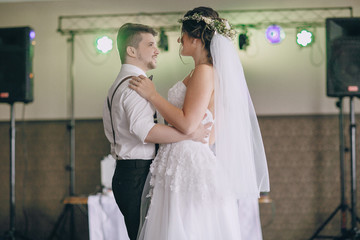 Naklejka premium wedding first dance