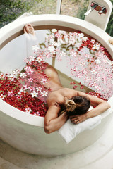 Spa bathing with flowers