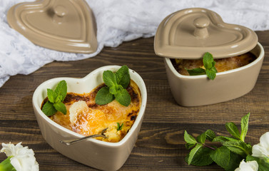 Creme brulee (cream brulee, burnt cream) with mint