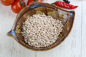 Raw pearl barley