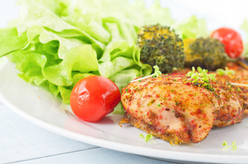 Grilled chicken breast with vegetables