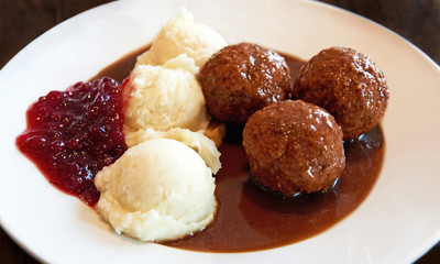 Swedish meatballs with mashed potatoes