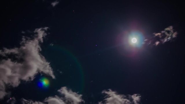 heller mond und wolken zeitraffer