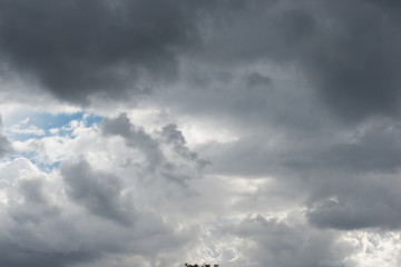 Nuages gris