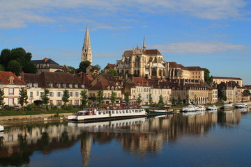 Obraz premium Auxerre, Ville d'art et d'histoire, France