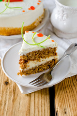 Carrot cake with cream