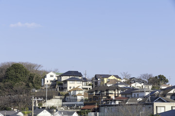 Obraz premium 住宅 住宅街 イメージ 高台 丘陵 快晴 青空 コピースペース