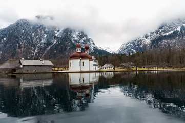 Obraz premium View from Konigsee lake, Berchtesgaden, Germany in the winter