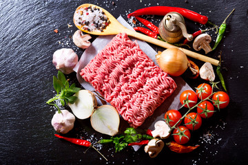 minced meat with vegetables