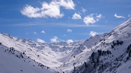 mountains snow