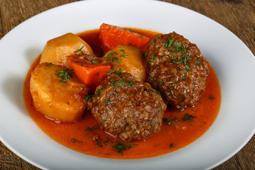 Minced meat balls with potato