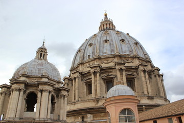 Fototapeta na wymiar Vatikan: Kuppel des Petersdoms
