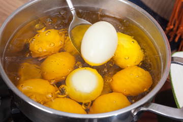 Cooking and coloring Easter eggs.