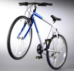MOUNTAIN HYBRID BIKE