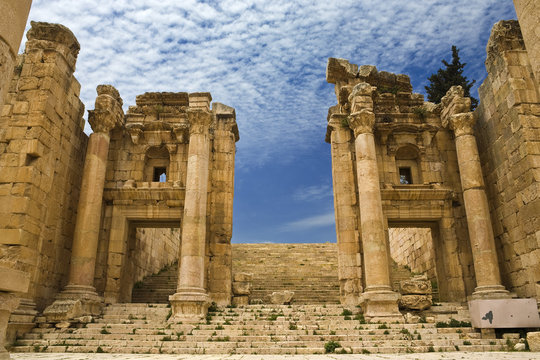 Jordan. Jerash (the Roman ancient city of Geraza). The Propylaea - a monumental gate leading to the Temple of Artemis