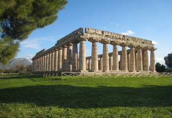 Fototapeta na wymiar Temple de Héra à Paestum