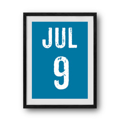july calendar on the photo frame