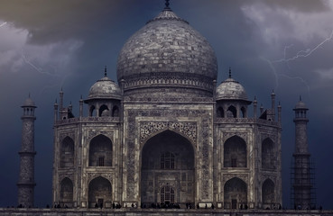 Taj Mahal in Agra during the storm
