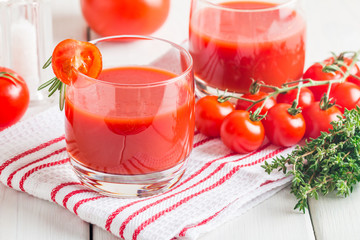 Tomato Juice and Fresh Tomatoes