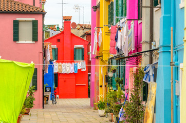Fototapeta premium Colorful apartment building in Burano, Venice, Italy.
