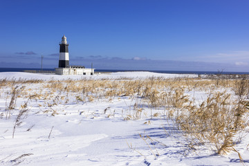 厳冬期の能取灯台