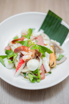 Thai seafood saald