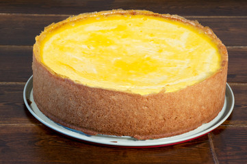 Round cheese cake side view