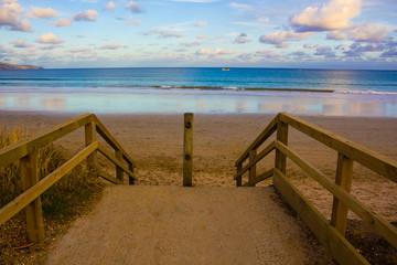 Obraz premium Stairs to the beach