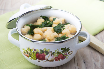 chickpeas with spinach