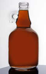 JUG OF MAPLE SYRIP
