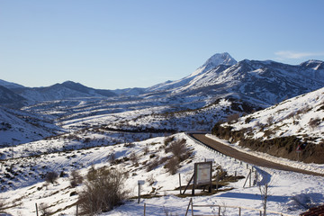  Road to the mountain